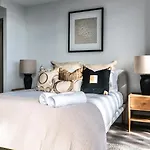 New! Coastal Elegance At Palm Beach
