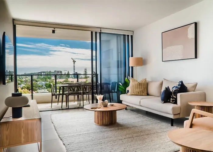 New! Coastal Elegance At Palm Beach