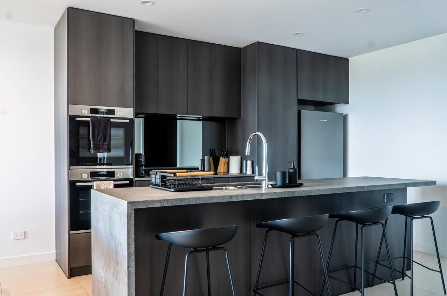 New! Coastal Elegance At Palm Gold Coast