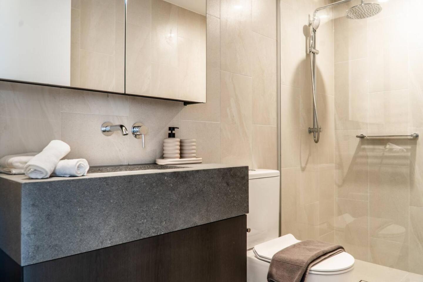 New! Coastal Elegance At Palm *