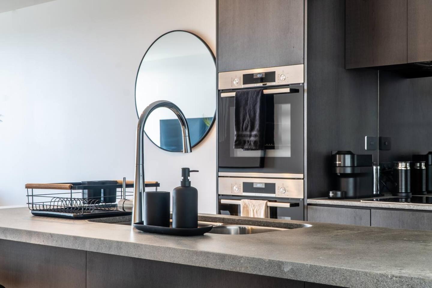 New! Coastal Elegance At Palm * Gold Coast
